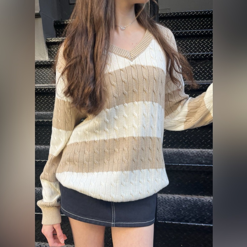 Brandy Melville cable knit sweater